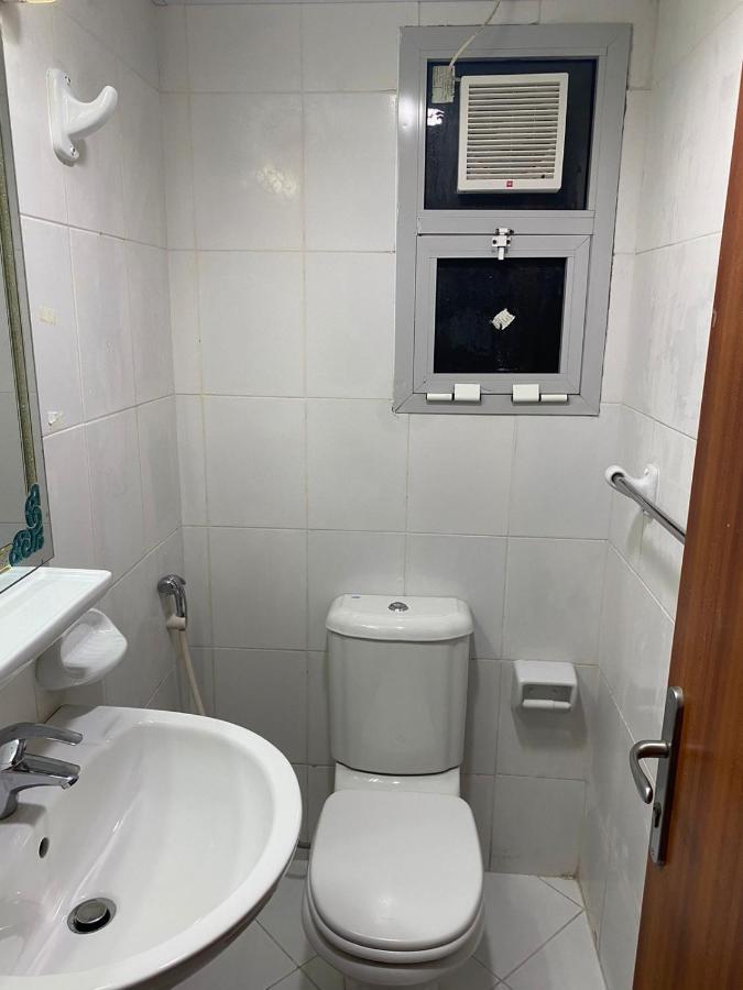 Sharing Motel Rooms Abu Dhabi Buitenkant foto