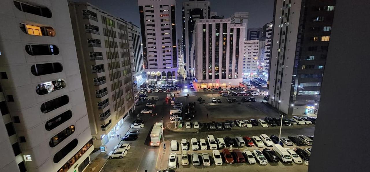 Sharing Motel Rooms Abu Dhabi Buitenkant foto