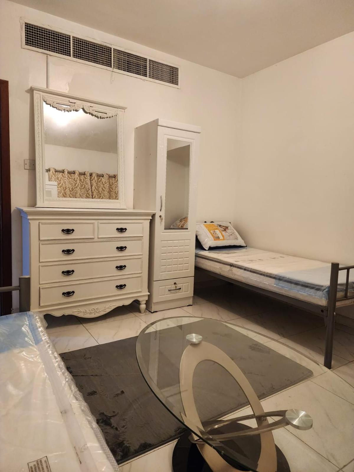 Sharing Motel Rooms Abu Dhabi Buitenkant foto